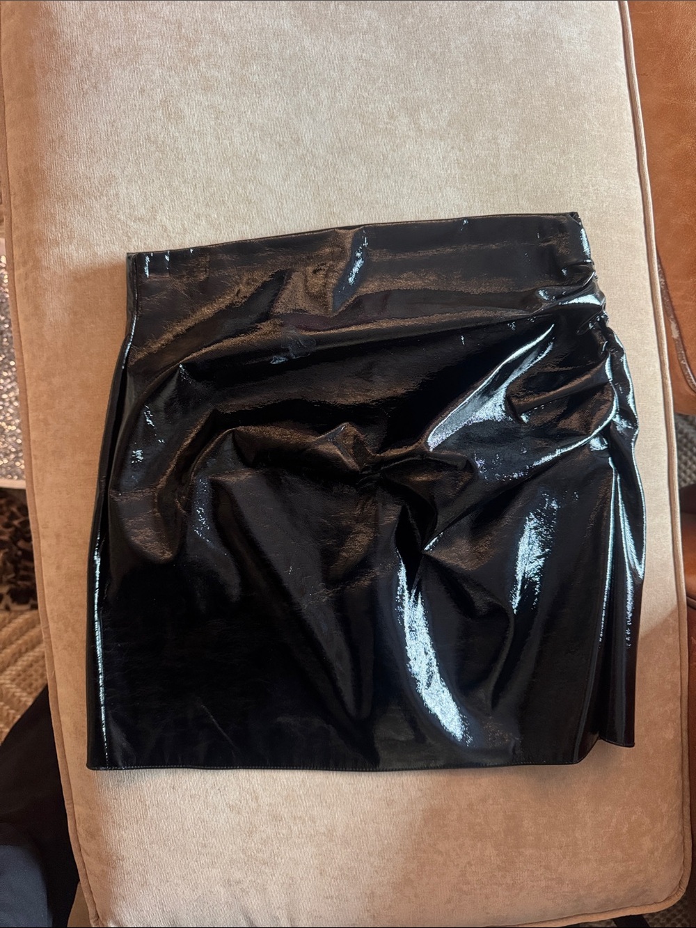 Zara Black Patent Mini Skirt - Shiny High-Waist Style
